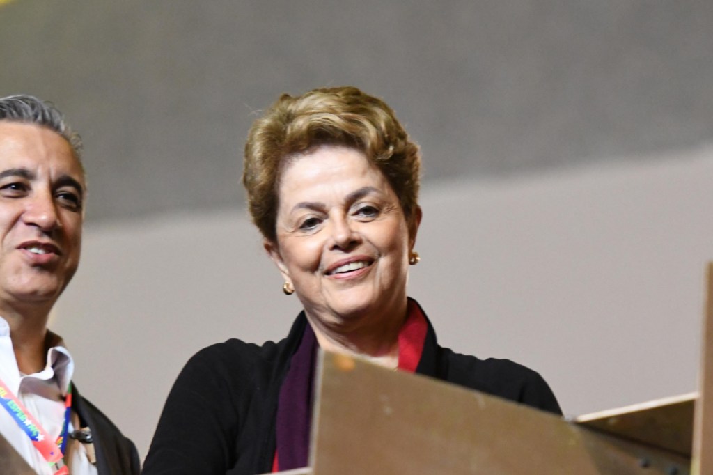 Dilma Rousseff continua no comando do Banco do Brics