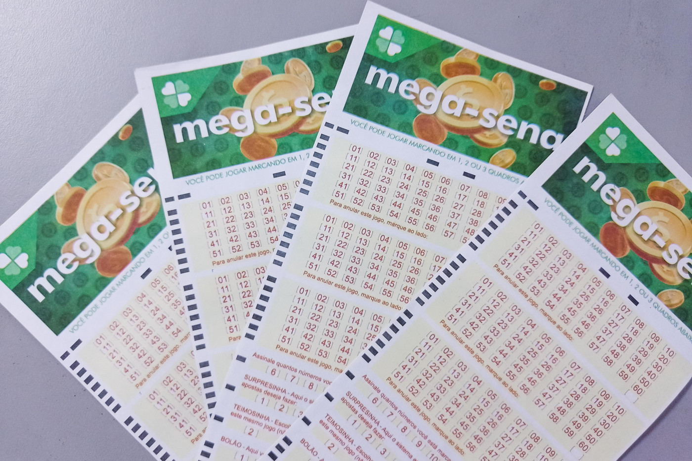 Mega-Sena: prêmio acumula e chega a R$ 135 milhões; confira dezenas