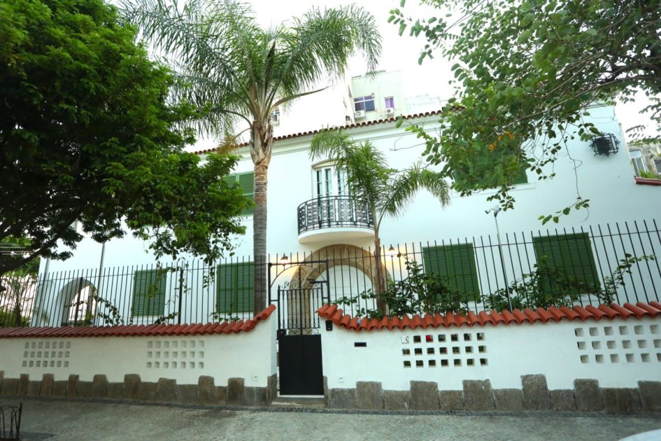Casa na Urca, zona sul do Rio de Janeiro, onde foram gravadas cenas de "Ainda Estou Aqui"