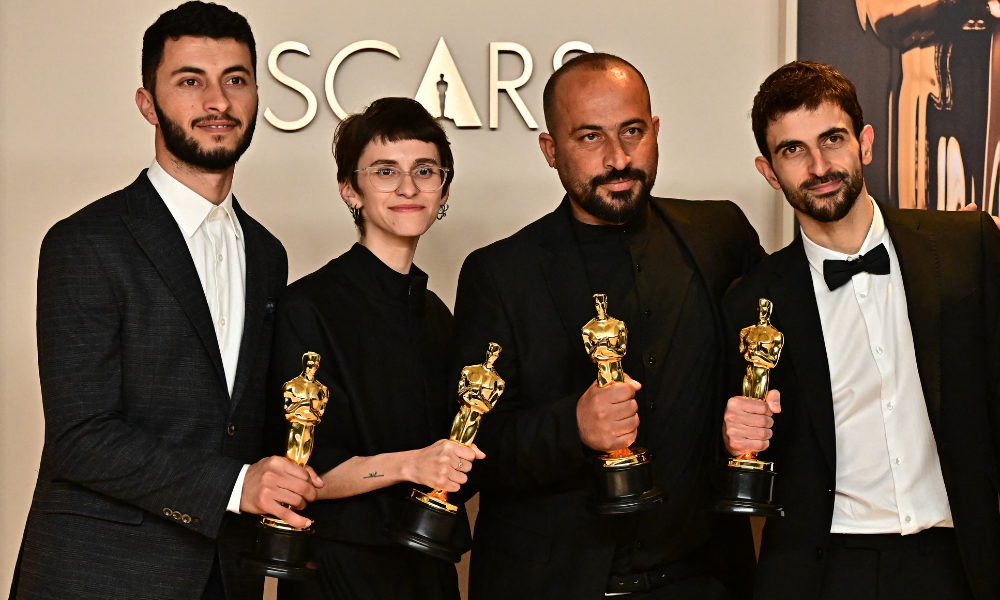 ‘No Other Land’ vence Oscar de Melhor Documentário e equipe pede fim do ‘genocídio do povo palestino’