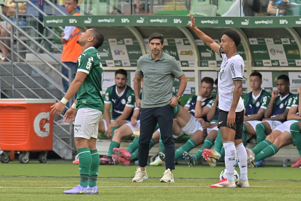 Após perda do título paulista, Palmeiras empata com o Botafogo na estreia do Brasileiro e sai de campo vaiado