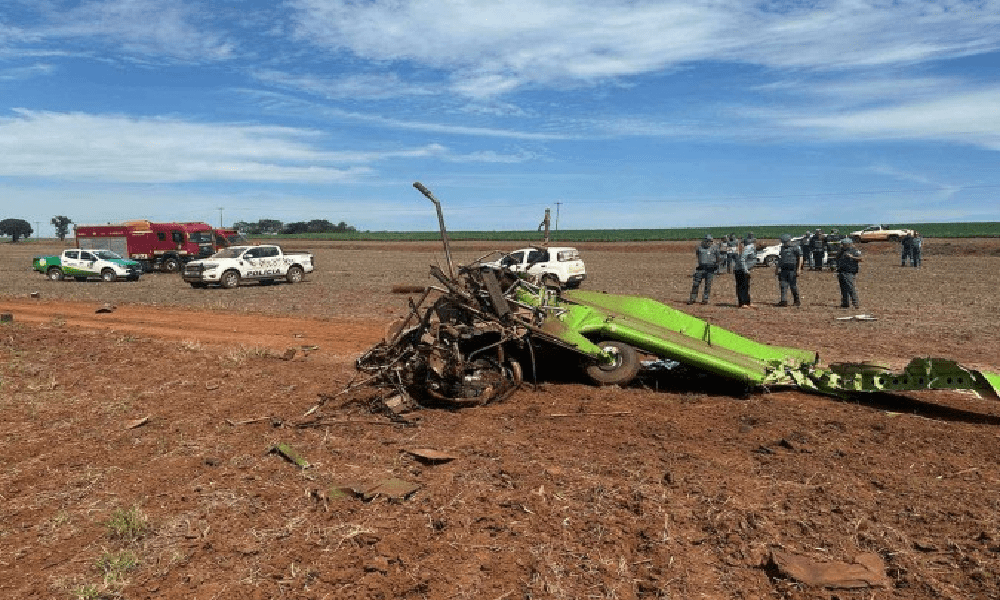 Avião