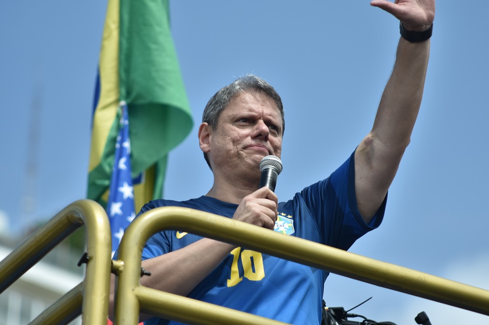 Tarcísio diz que ‘prometeram picanha e não tem nem ovo’