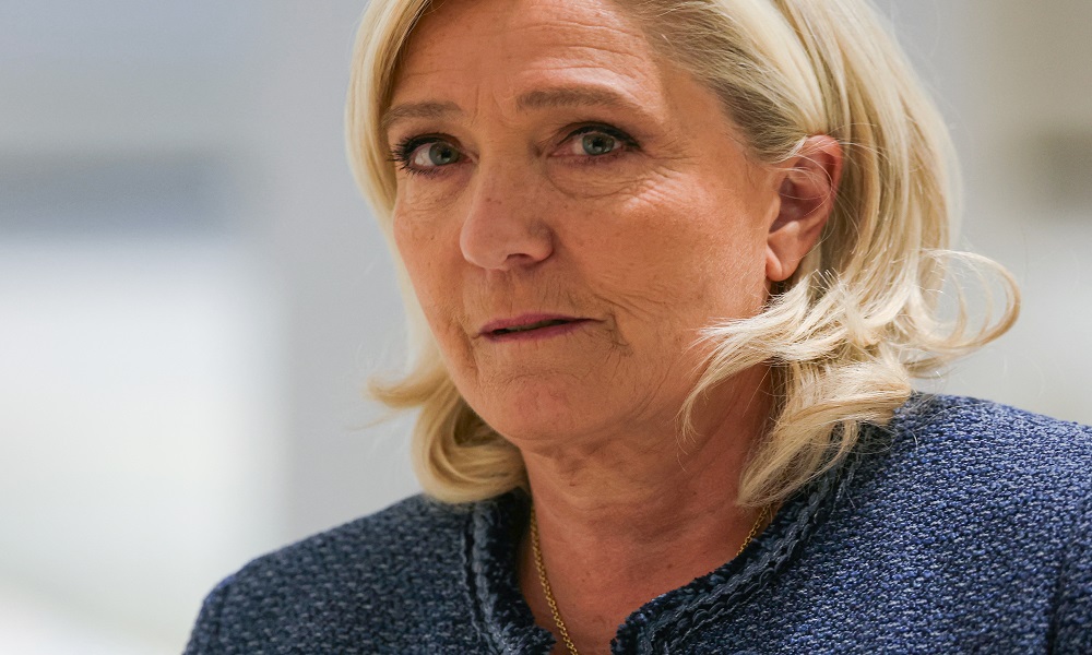 Extrema direita francesa convoca manifestação em apoio à Marine Le Pen
