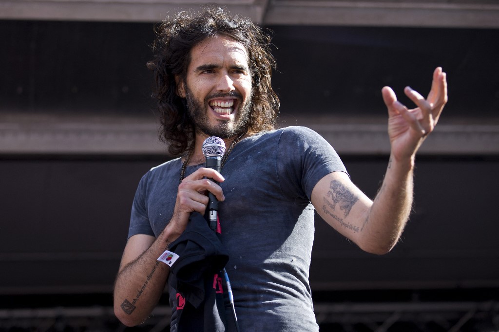 Ator Russell Brand é acusado de estupro e agressão sexual