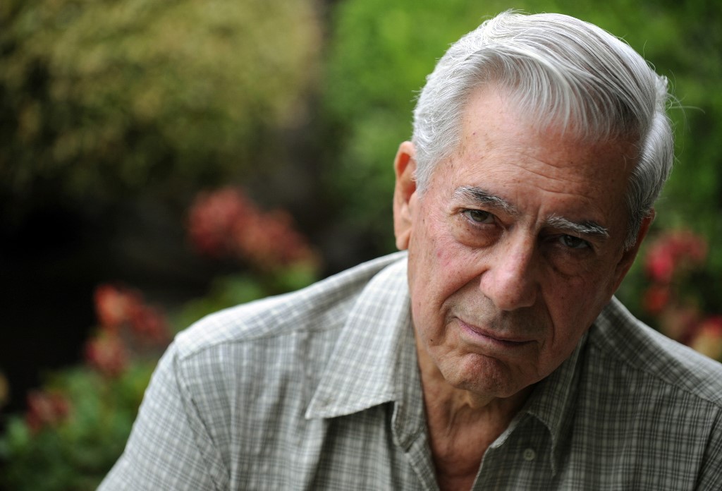 Morre Mario Vargas Llosa, escritor e Nobel de Literatura, aos 89 anos