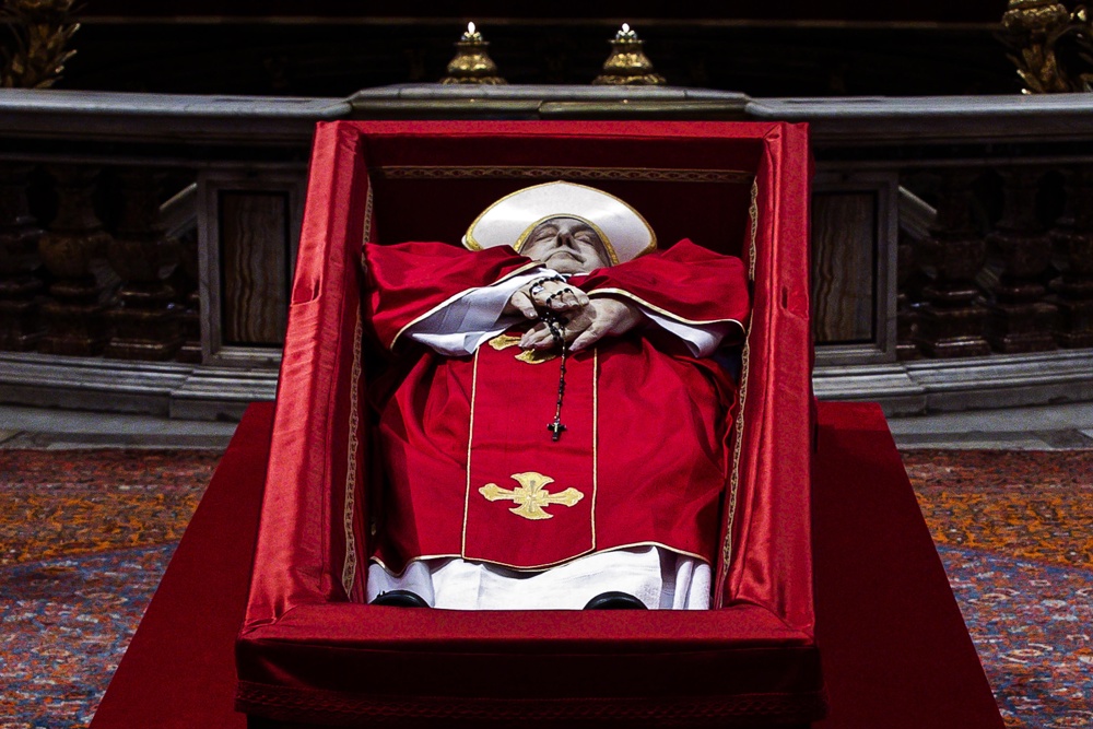 Velório do papa: 90 mil já se despediram de Francisco na Basílica de São Pedro