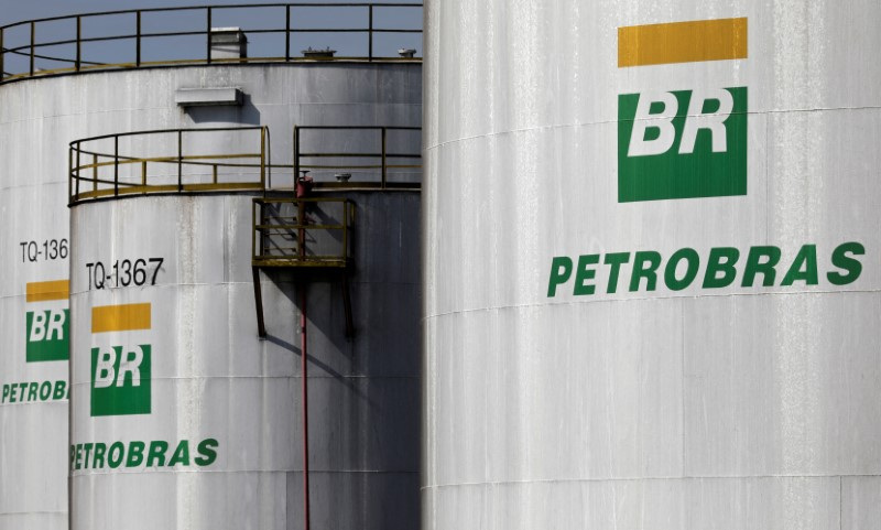 Petrobras se reunirá com petroleiros nesta quarta para debater teletrabalho e bônus