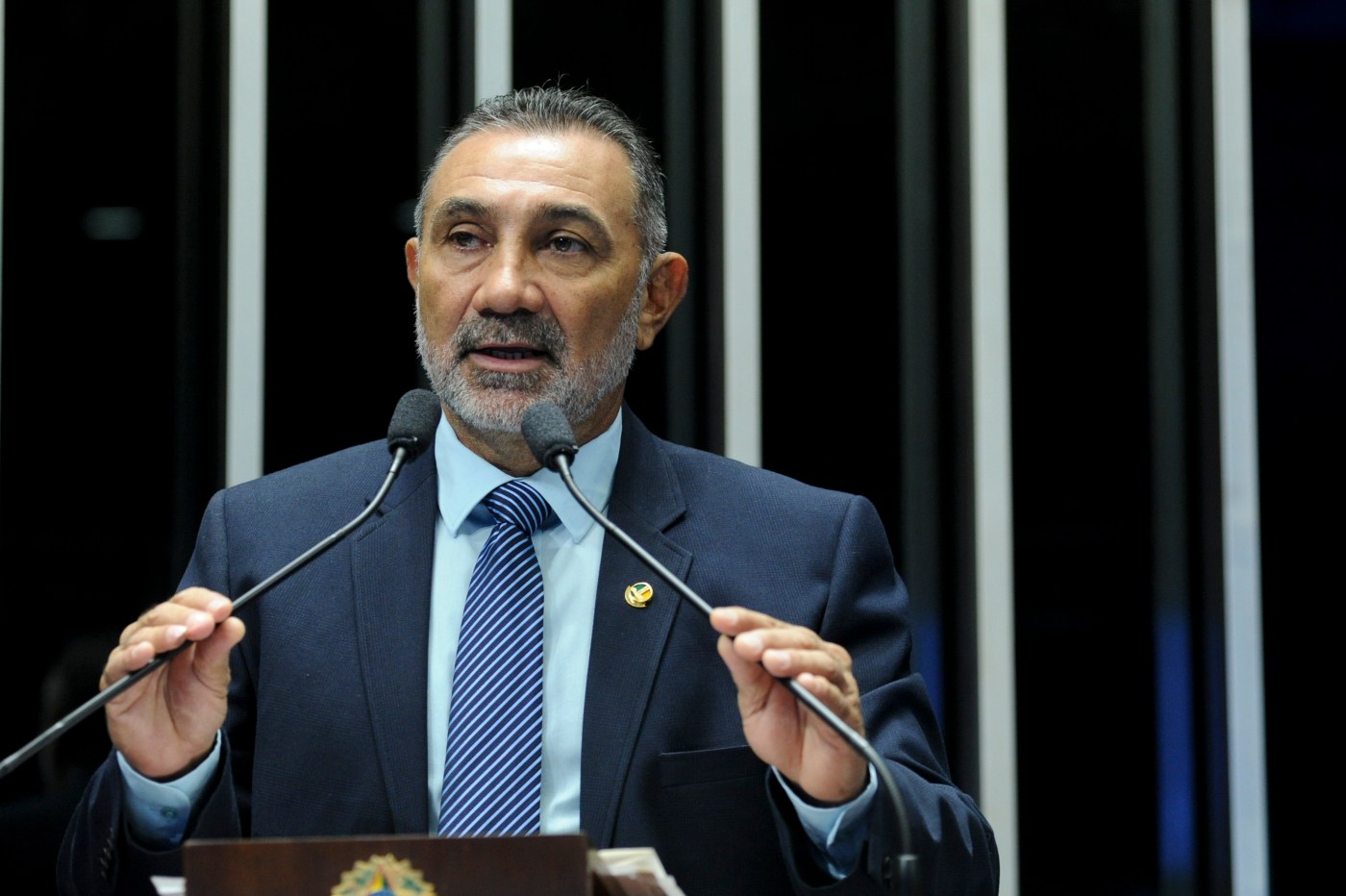 Acusado de importunação sexual contra filha, ex-senador vai para prisão domiciliar