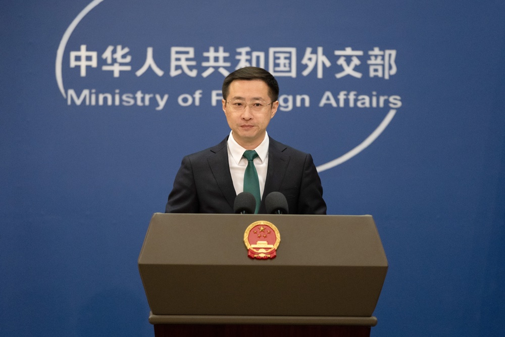 China e União Europeia retaliam tarifas dos Estados Unidos e agravam guerra comercial
