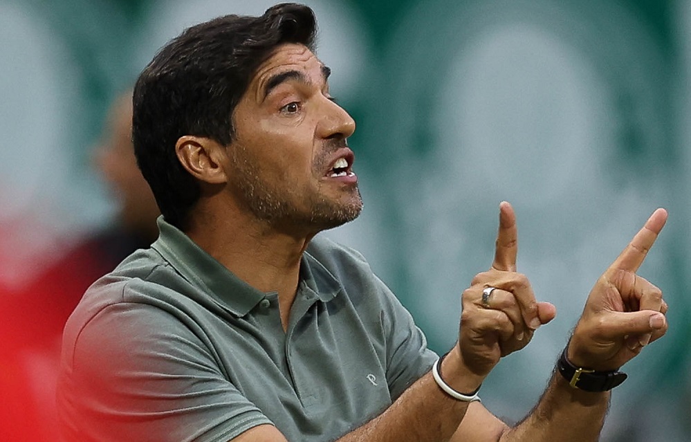Abel Ferreira diz que ‘lamenta’ declaração sobre a torcida do Palmeiras após empate contra o Botafogo