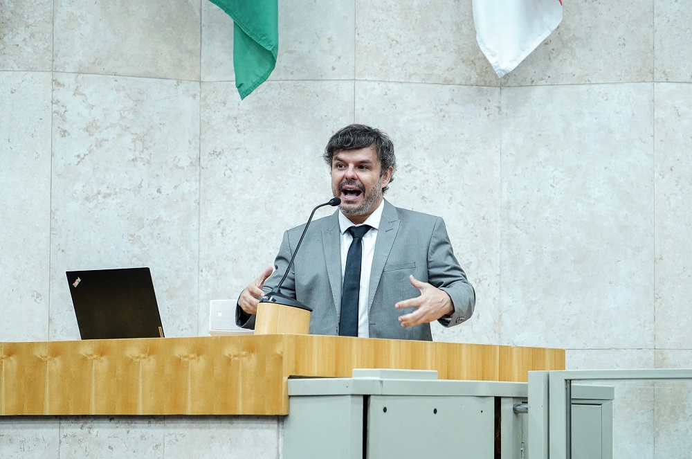 Após Suplicy defender áreas para uso de drogas, vereador propõe reintegração profissional de dependentes em remissão