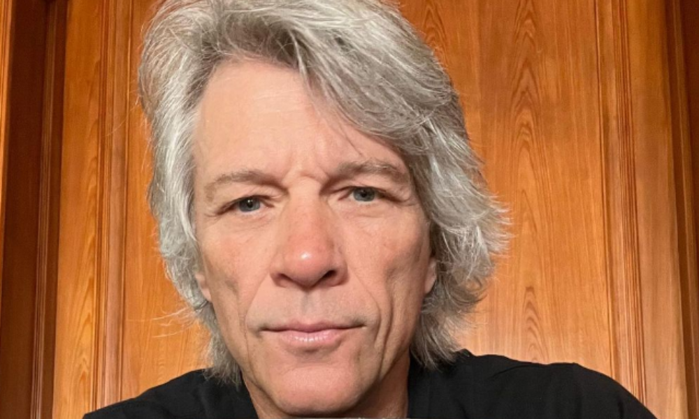 Jon Bon Jovi enfrenta críticas por restaurante voltado a pessoas em situação de rua em Nova Jersey