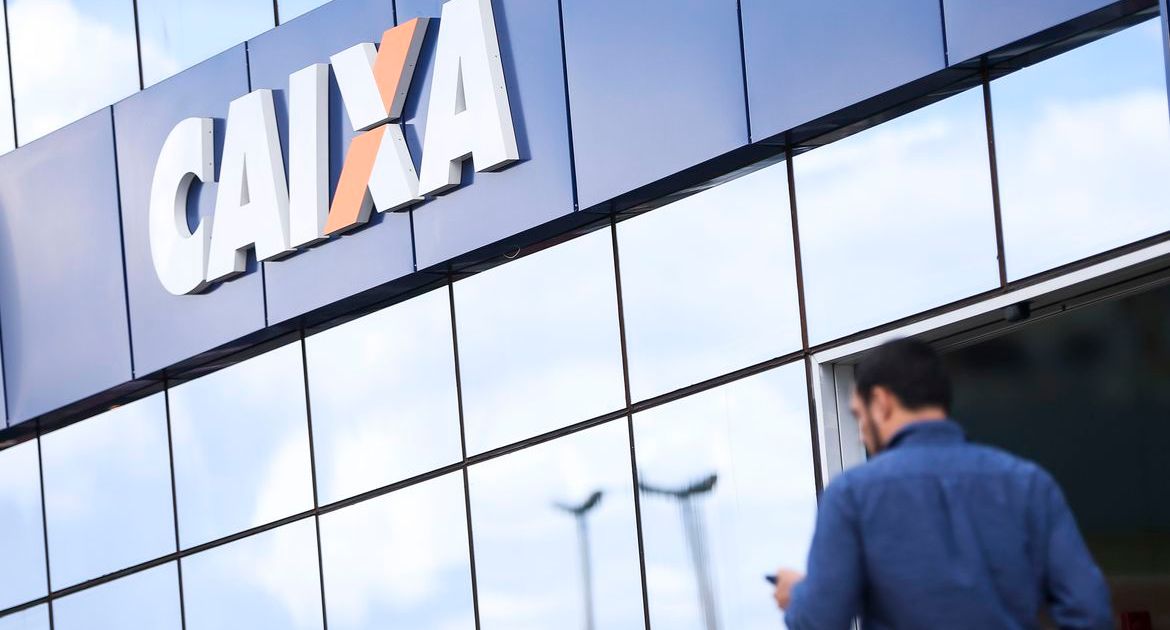 Após fim de greve, Caixa retomará funcionamento de agências na quarta-feira