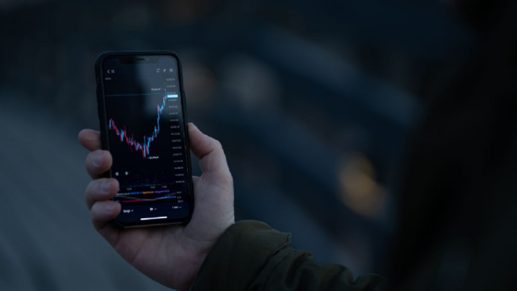 Trader que faturou R$ 5 mil em 11 minutos lança ferramenta de Copy Trade pela primeira vez