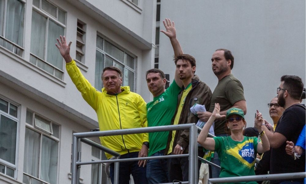 Moraes nega pedido de Bolsonaro pra passar Dia dos Pais com os filhos