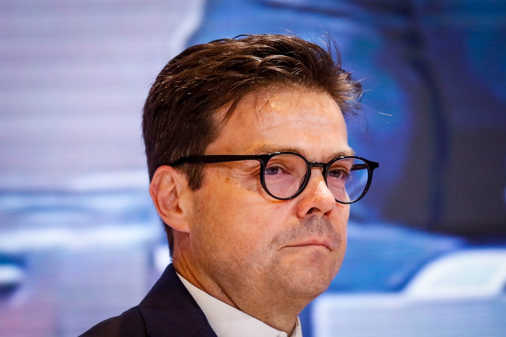 É quase impossível ignorar possibilidade de recessão global por tarifas, diz diretor do BC