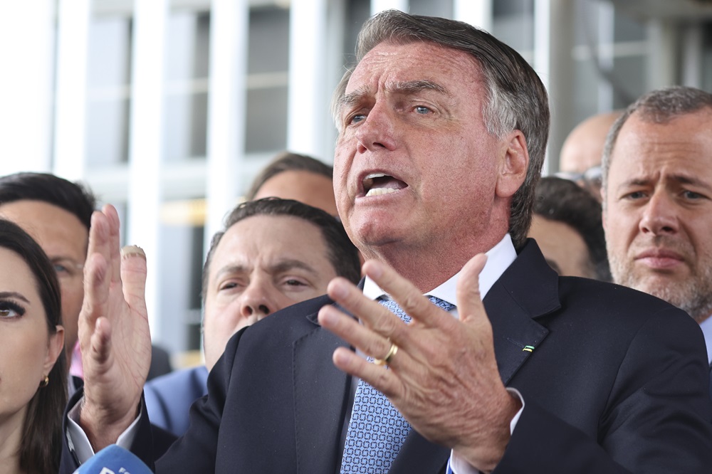 Após se tornar réu no STF, Bolsonaro reafirma candidatura para as eleições de 2026: ‘É Jair, Messias ou Bolsonaro’