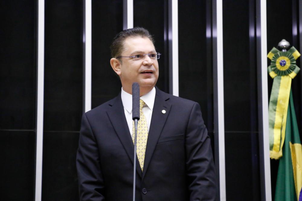 Sóstenes Cavalcante afirma que Bolsonaro será o responsável por validar texto final da anistia 