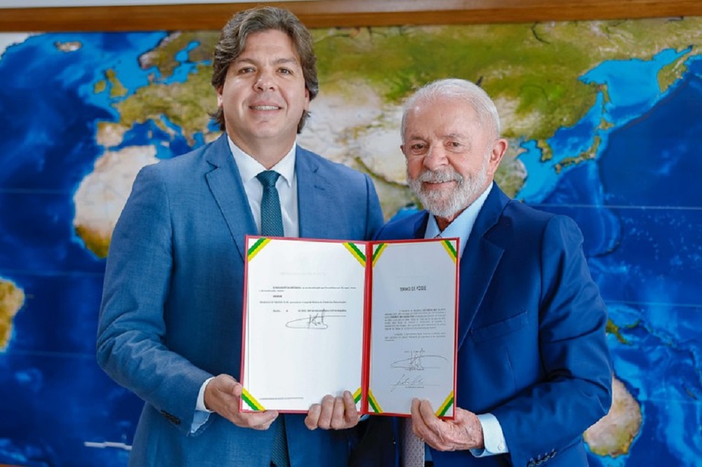 Frederico de Siqueira Filho toma posse como novo ministro das Comunicações do governo Lula