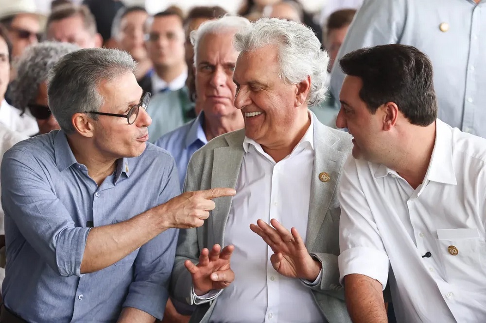 Caiado, Zema e Ratinho Júnior sinalizam união da centro-direita para enfrentar Lula em 2026