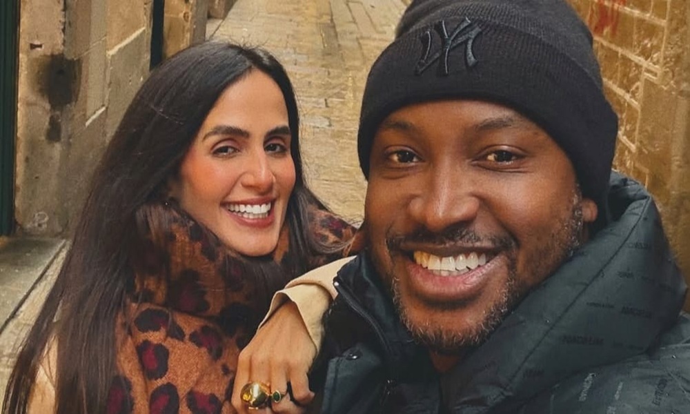 Carol Peixinho e Thiaguinho revelam que vão ter um menino