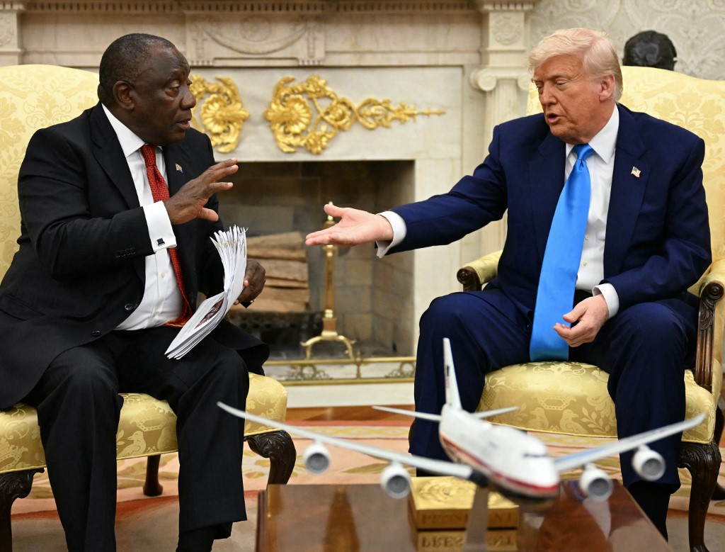 África do Sul rechaça acusações de Trump sobre ‘genocídio’ contra brancos