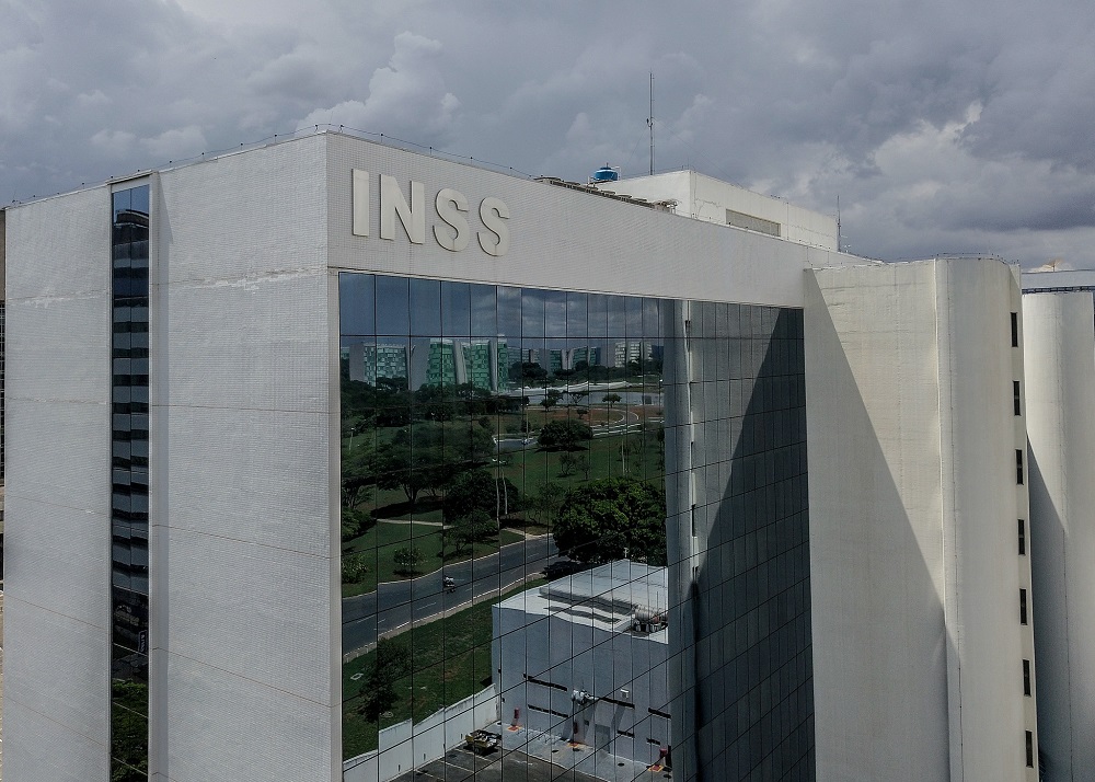 Exclusivo: Entidades falsificavam biometria para garantir desconto no INSS