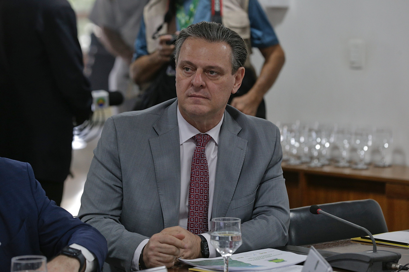 China e UE suspendem importação de frango do Brasil após primeiro caso de gripe aviária em granja comercial