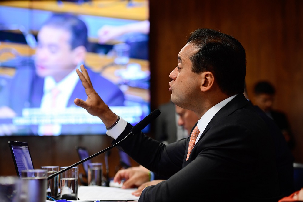 Senador Weverton Rocha nega envolvimento em esquema de fraudes no INSS