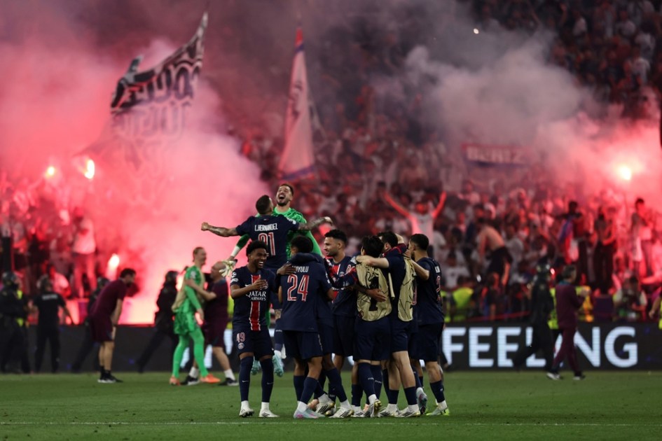 Jogadores do PSG comemoram a vitória na final da Liga dos Campeões