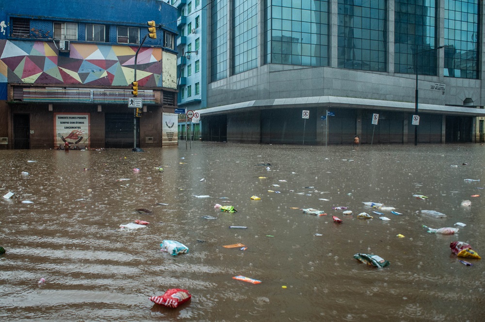 Desastres climáticos já causaram mais de R$ 700 bilhões em prejuízos às cidades brasileiras em 12 anos
