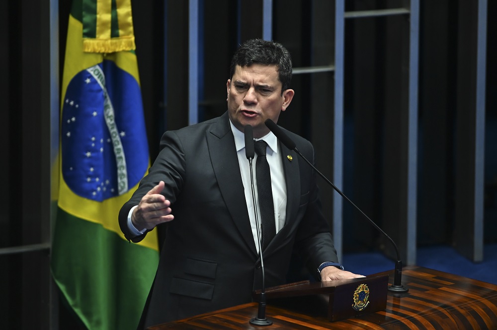 Moro bate boca com ministro da Previdência após acusação de omissão em fraude do INSS