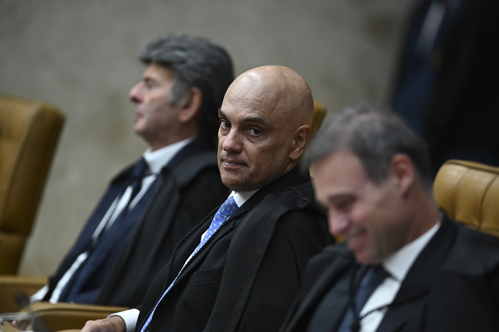 STF decide que políticos que não prestarem contas não poderão registrar candidatura 