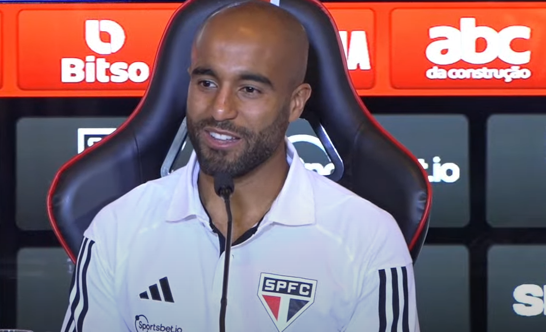 Lucas Moura trabalha com bola pela 1ª vez no campo e pode reforçar São Paulo na Copa do Brasil