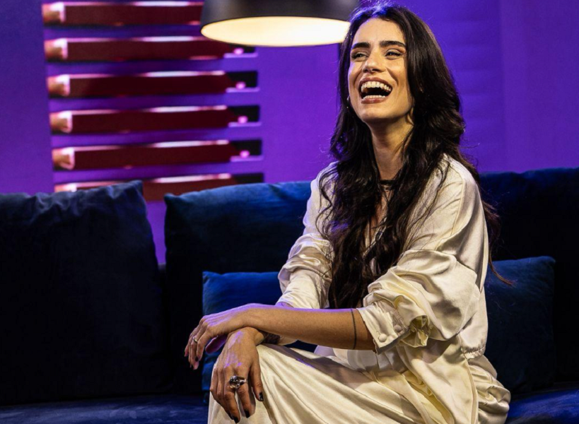 Jovem Pan estreia 'Em Off', novo programa de entrevistas com Mari Cantarelli