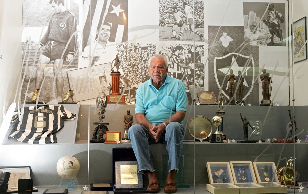 Jovem Pan resgata entrevista de Nilton Santos, a “enciclopédia do futebol” - QTU Questões do Universo