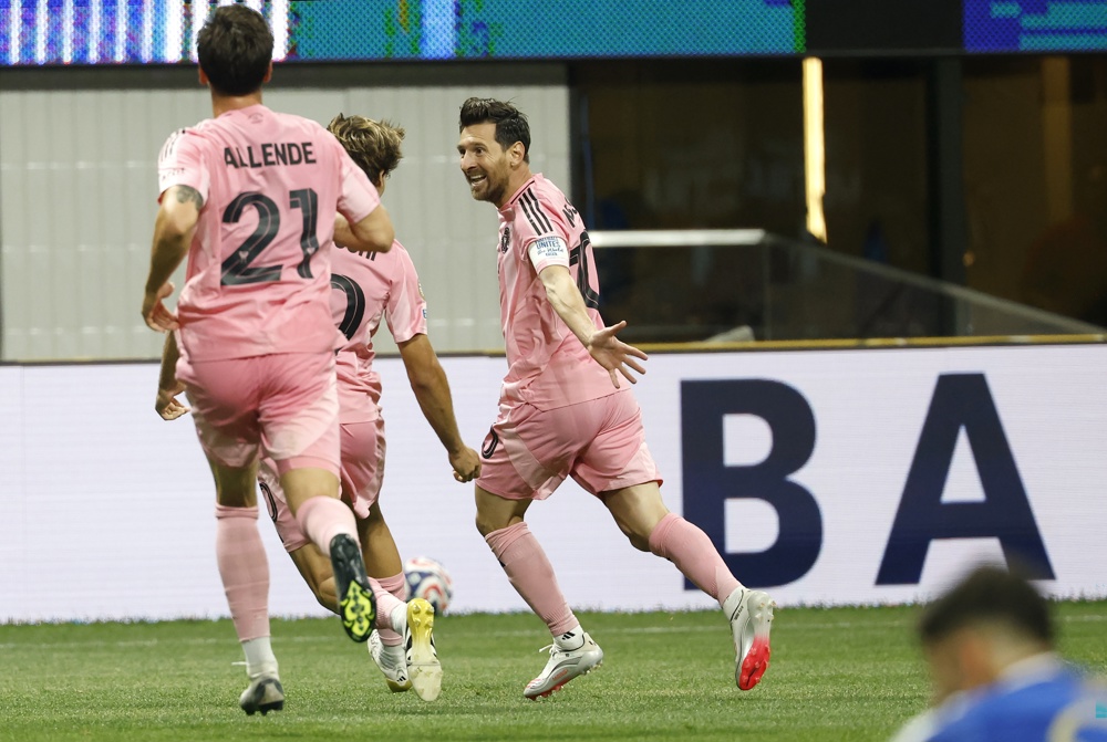 Messi faz golaço de falta e leva Inter Miami à virada contra o Porto no Mundial de Clubes