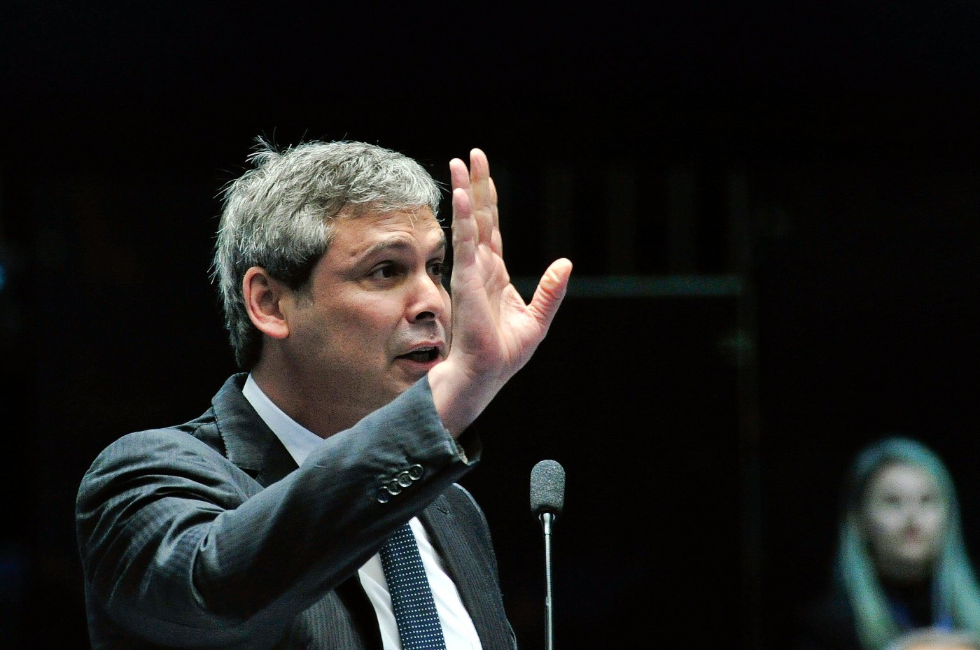 Entenda o pedido do líder do PT para bloquear os bens de Bolsonaro
