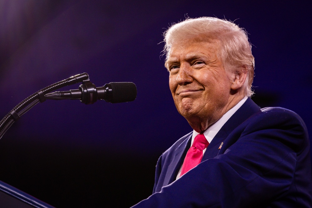 Trump anuncia acordo com o Reino Unido com criação de Zona Comercial de Aço e Alumínio