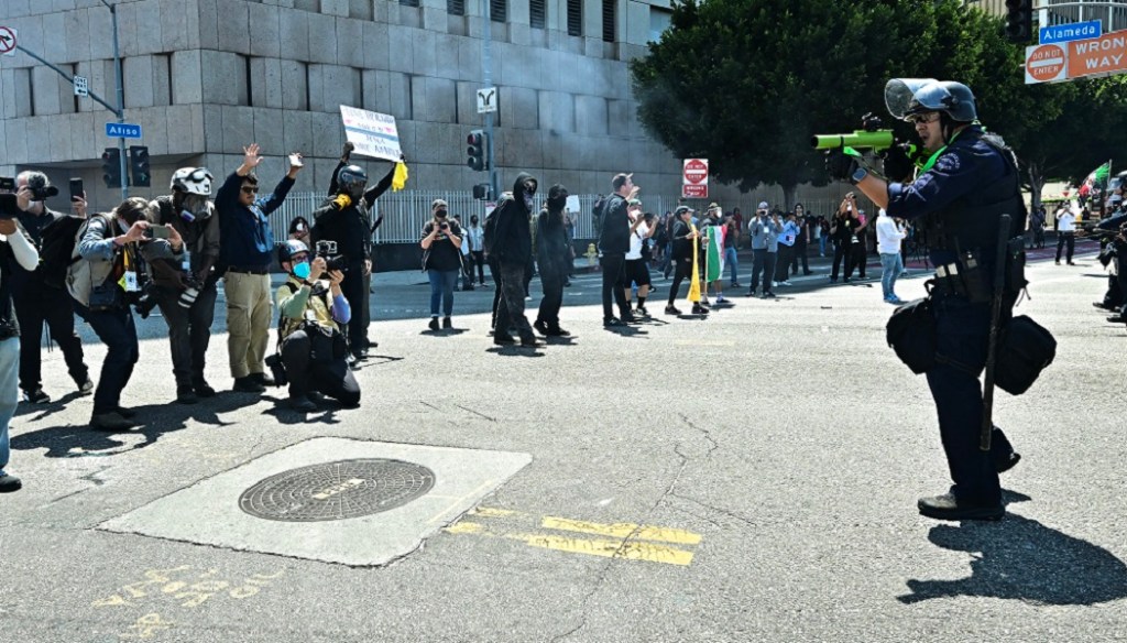Califórnia solicita à Justiça bloqueio ‘com urgência’ de ação de militares em Los Angeles
