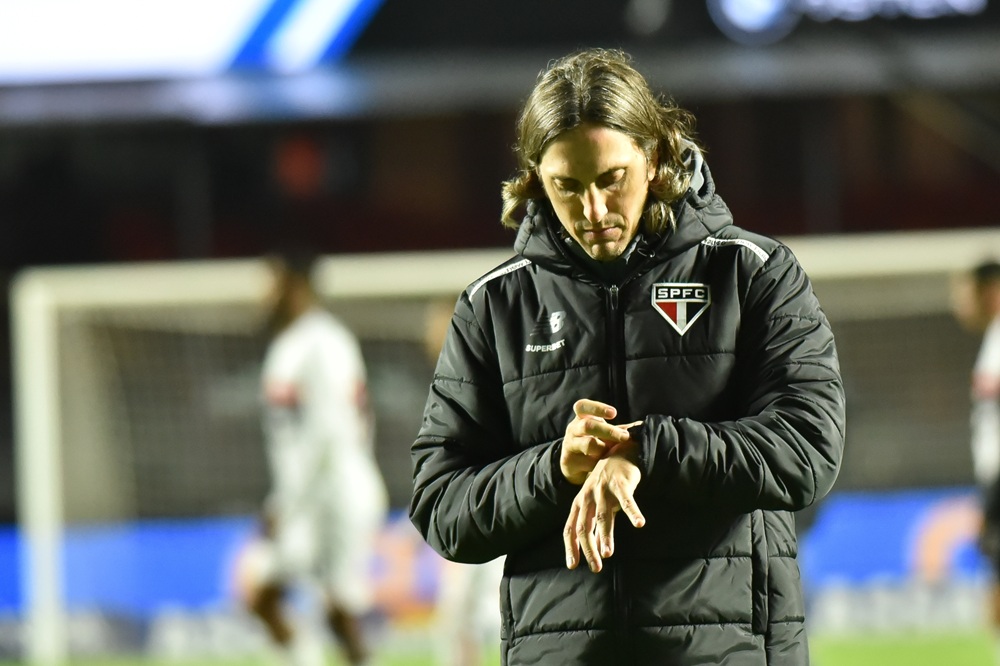 Zubeldía assume culpa por má fase do São Paulo: 'Não estamos jogando bem'