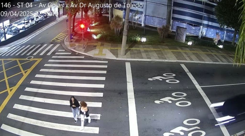 Motorista que atropelou e matou duas amigas na faixa de pedestre dirigia a 108 km/h, aponta laudo