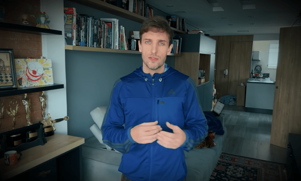 Léo Lins faz pronunciamento sobre sua condenção