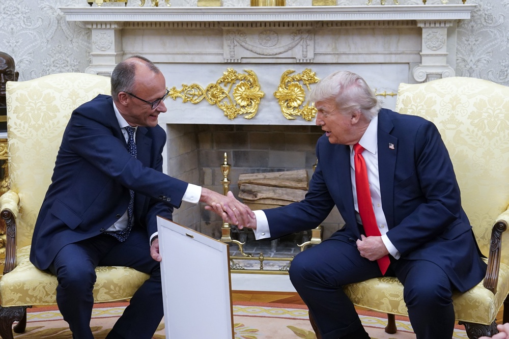 Chanceler da Alemanha convida Donald Trump para visita após ‘boa reunião’ nos EUA