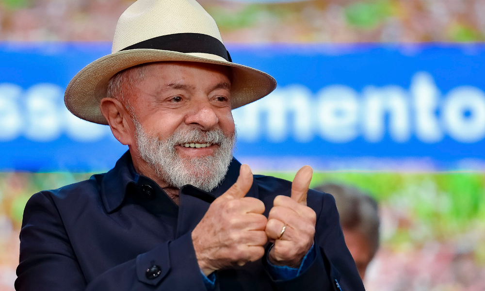Cerimônia de entregas do Programa Terra da Gente no estado do Paraná Presidente da República, Luiz Inácio Lula da Silva, Cerimônia de entregas do Programa Terra da Gente no estado do Paraná. Ortigueira - PR