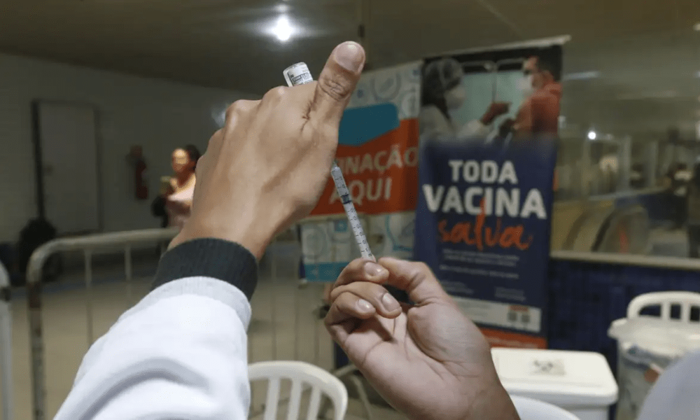 São Paulo inicia vacinação contra gripe em estações e terminais nesta segunda-feira