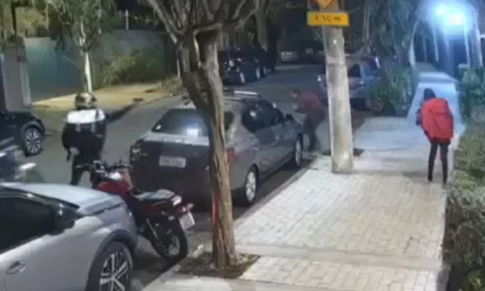 Policial reage a assalto e troca tiros com criminoso na Zona Oeste de SP