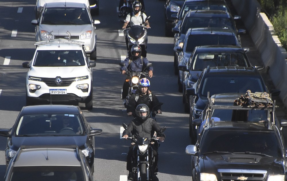 Motorista morre após ser esfaqueado em briga de trânsito próximo ao Jockey Club, em SP