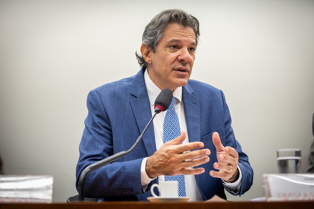 ‘Lobbies atuam mais rápido que o governo’, diz Haddad ao defender taxação de apostas e fim de isenções bilionárias